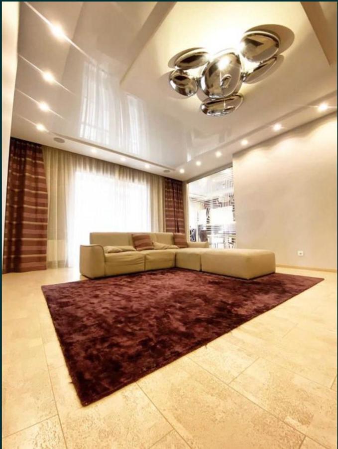 2-Bedroom Most City Center Area Apartment Днепър Екстериор снимка