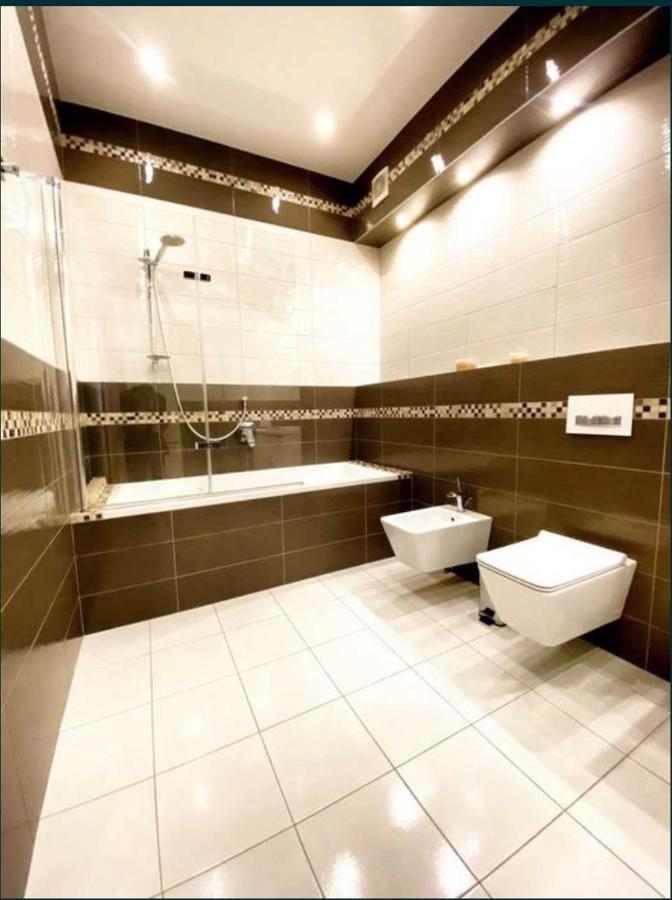 2-Bedroom Most City Center Area Apartment Днепър Екстериор снимка